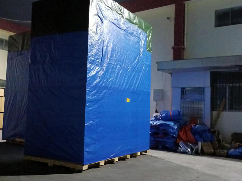 深圳(zhen)新能源(yuan)防雨真(zhen)空木箱(xiang)