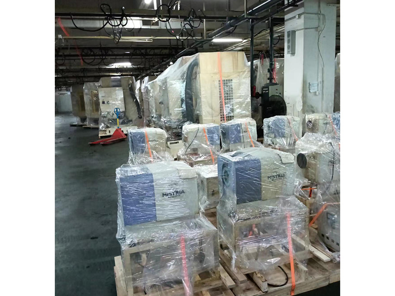 東(dong)莞長安(an)某公司(si)搬遷打(da)包現場(chang)