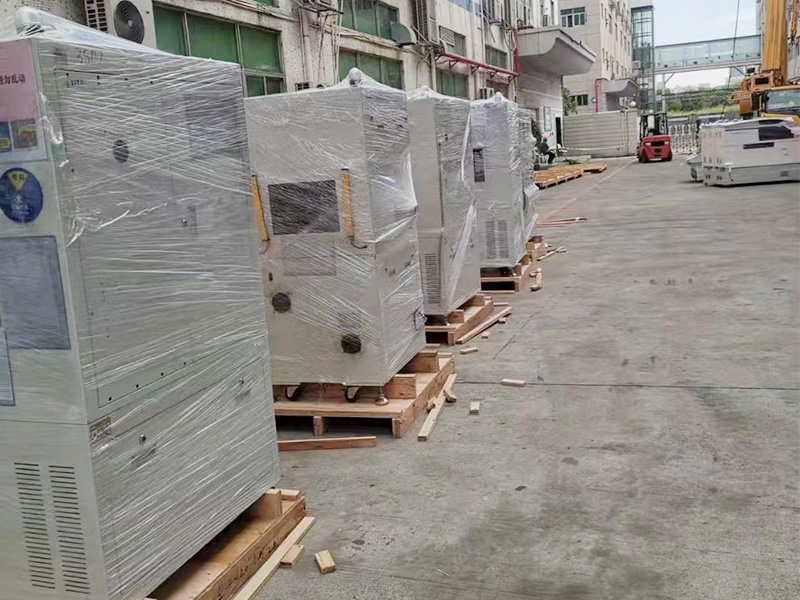 深(shen)圳福永(yong)出口包(bao)裝現場(chang)